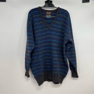 Harry Rosen  Men’s XL Alpaca/wool Blend Sweater V-NECK Made In England